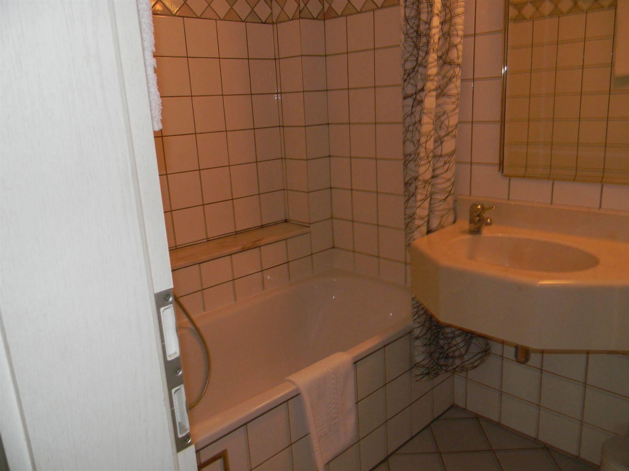 Hotel Du Roy Bouillon Eksteriør billede